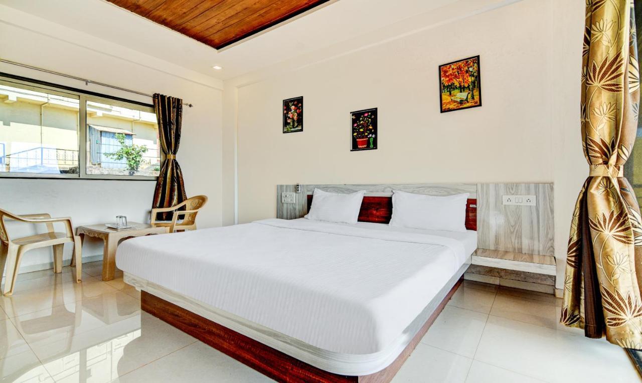 Aditya Hill View Inn Mahabaleshwar Exterior photo