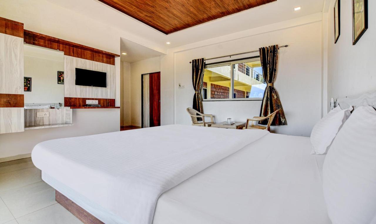 Aditya Hill View Inn Mahabaleshwar Exterior photo
